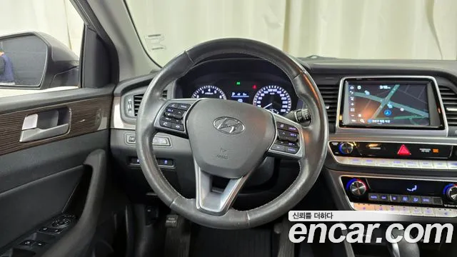 Hyundai Sonata 2018 — фото 13
