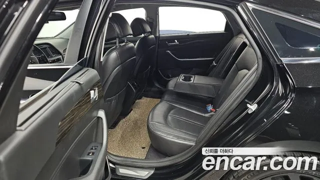 Hyundai Sonata 2017 — фото 11