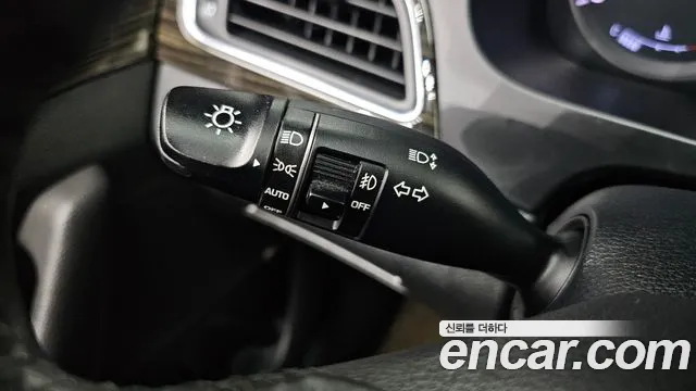 Hyundai Sonata 2017 — фото 16