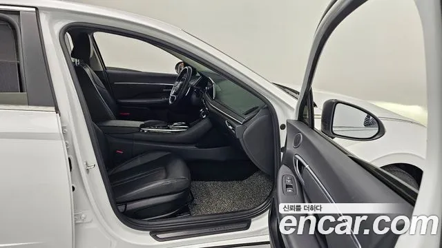 Hyundai Sonata 2021 — фото 10