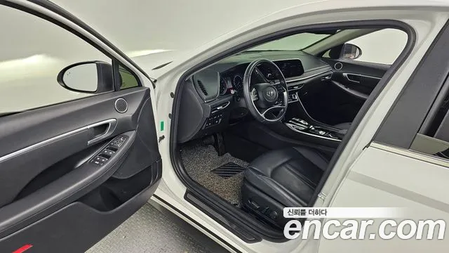 Hyundai Sonata 2021 — фото 11