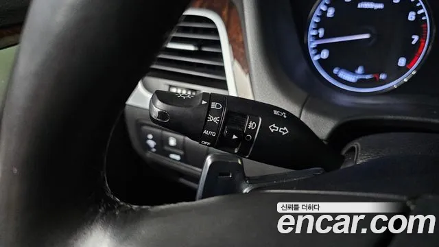 Hyundai Genesis 2016 — фото 14
