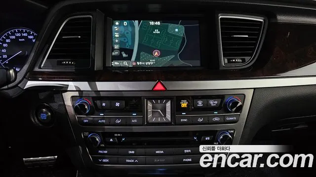 Hyundai Genesis 2016 — фото 17