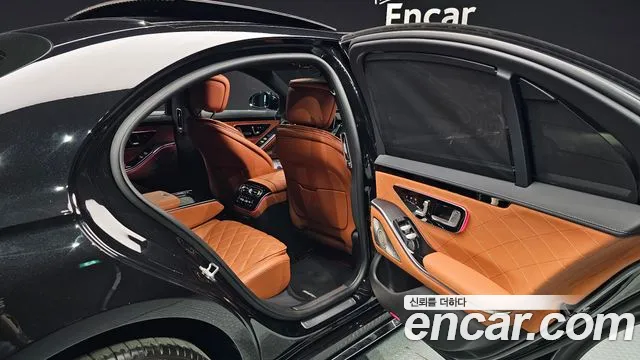 Mercedes-Benz S-Class 2023 — фото 12