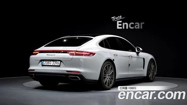 Porsche Panamera 2018 — фото 2
