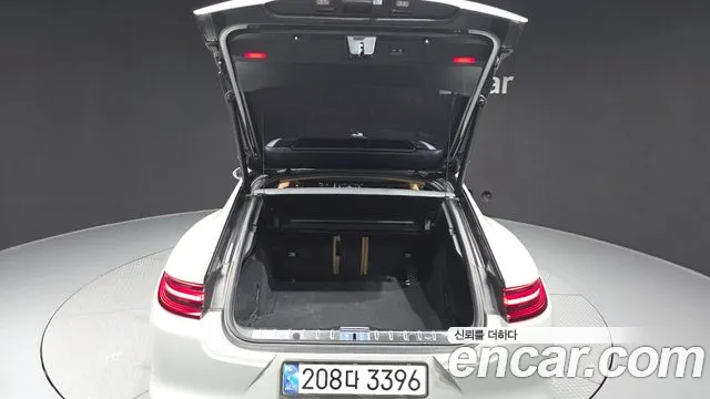 Porsche Panamera 2018 — фото 20