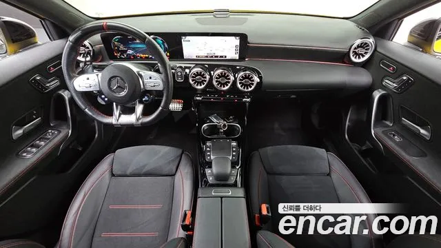 Mercedes-Benz A-Class 2023 — фото 7