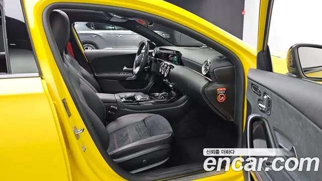 Mercedes-Benz A-Class 2023 — фото 10