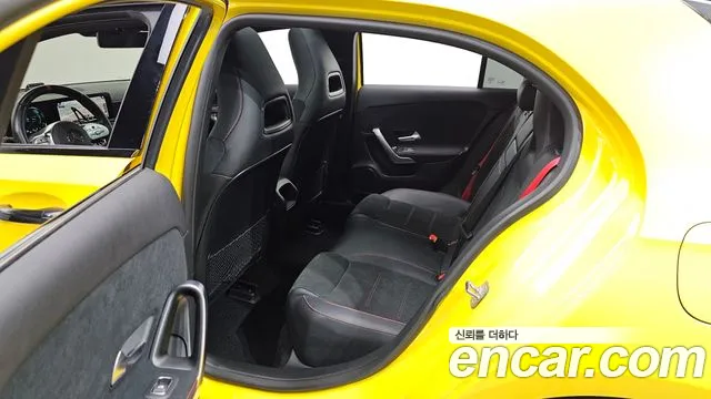 Mercedes-Benz A-Class 2023 — фото 18