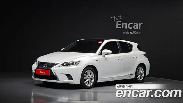 Lexus CT200h