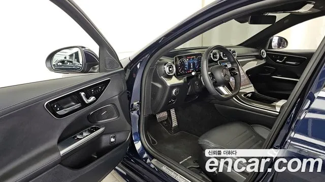 Mercedes-Benz C-Class 2022 — фото 10