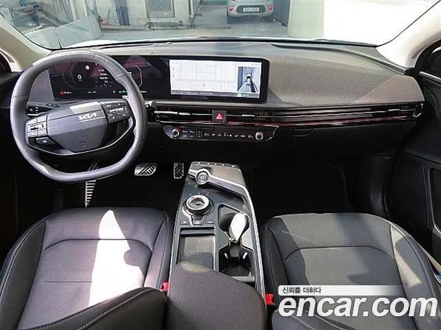 Kia EV6 2025 — фото 7