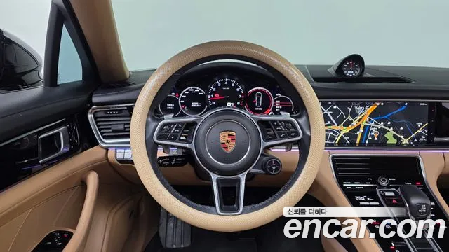 Porsche Panamera 2018 — фото 13