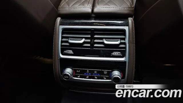 BMW 7-Series 2021 — фото 18