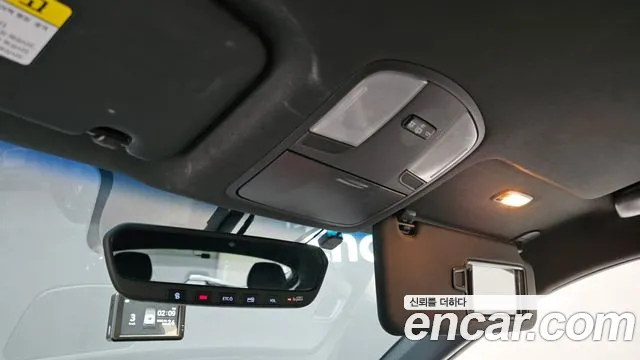 Hyundai Veloster 2018 — фото 19