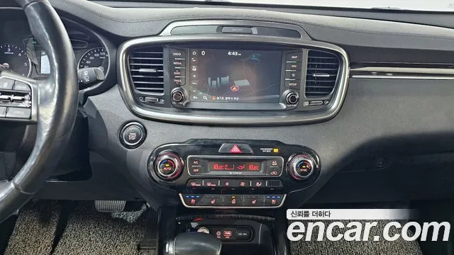 Kia Sorento 2018 — фото 15