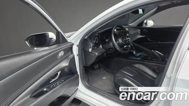 Hyundai AVANTE 2021 — фото 10