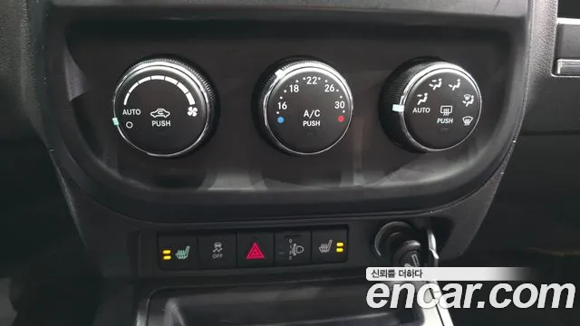 Jeep Compass 2013 — фото 16