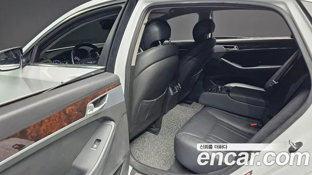 Hyundai Genesis 2015 — фото 17