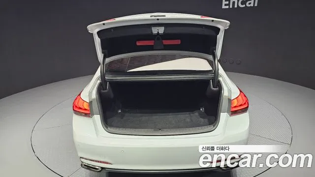 Hyundai Genesis 2015 — фото 20