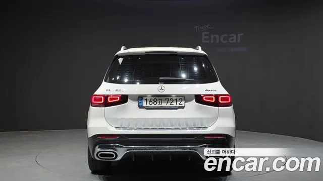 Mercedes-Benz GLB-Class 2021 — фото 4
