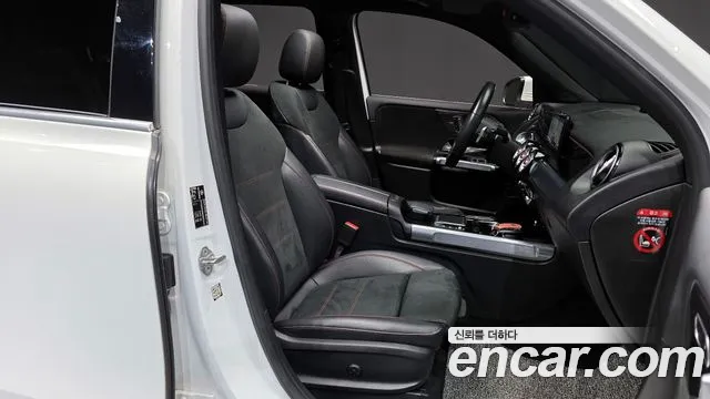 Mercedes-Benz GLB-Class 2021 — фото 11