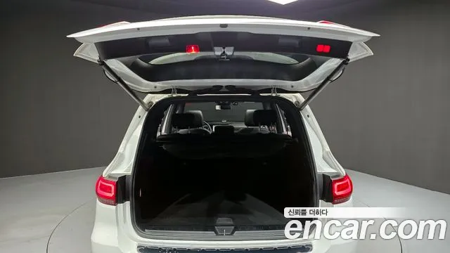 Mercedes-Benz GLB-Class 2021 — фото 20