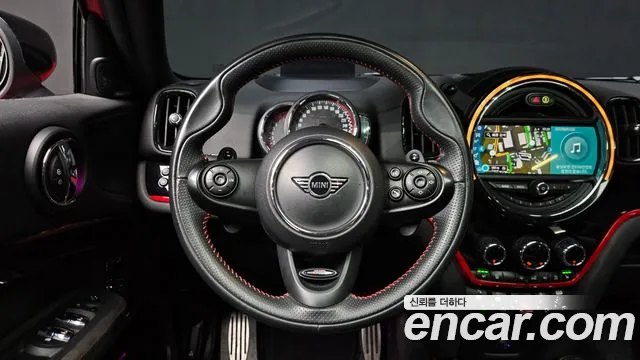 Mini Countryman 2020 — фото 14