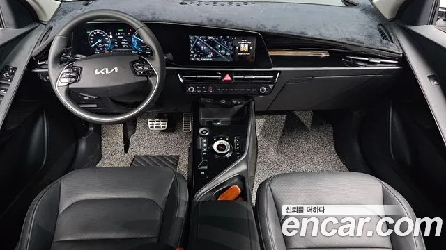 Kia Niro 2023 — фото 7