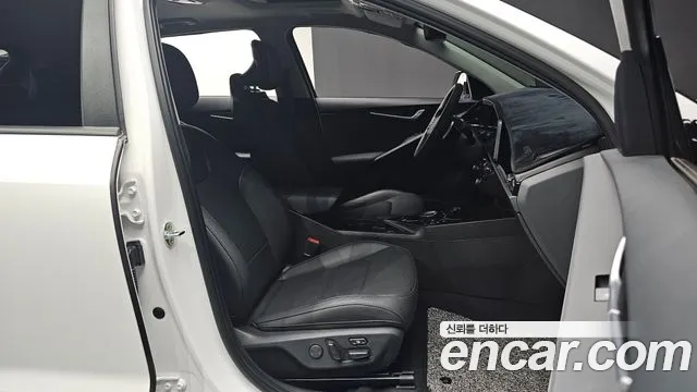 Kia Niro 2023 — фото 10