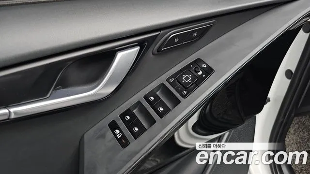Kia Niro 2023 — фото 17