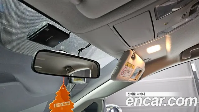 Toyota Prius 2015 — фото 19