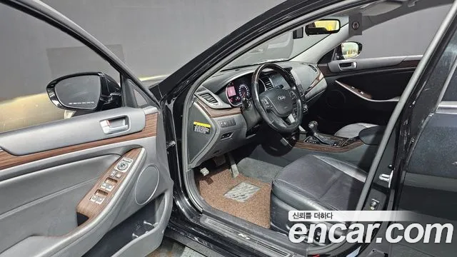 Kia K7 2016 — фото 10
