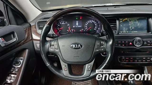 Kia K7 2016 — фото 14