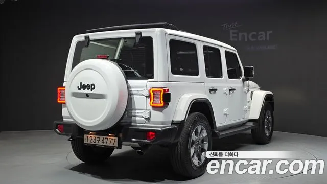 Jeep Wrangler 2021 — фото 2