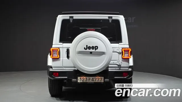 Jeep Wrangler 2021 — фото 4
