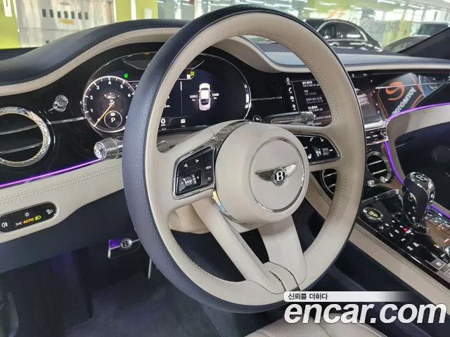 Bentley Continental 2021 — фото 13
