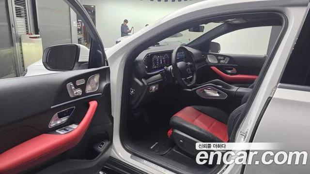 Mercedes-Benz GLE-Class 2025 — фото 10
