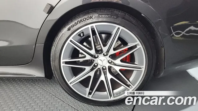 Mercedes-Benz AMG GT 2023 — фото 5
