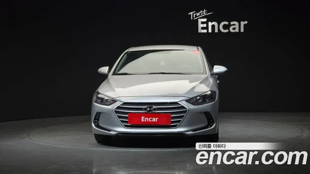Hyundai AVANTE 2018 — фото 3