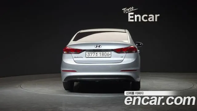 Hyundai AVANTE 2018 — фото 4