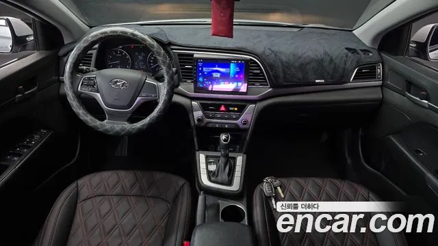 Hyundai AVANTE 2018 — фото 7