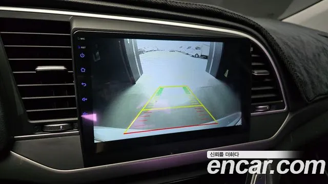 Hyundai AVANTE 2018 — фото 16