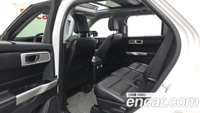 Ford Explorer 2021 — фото 11