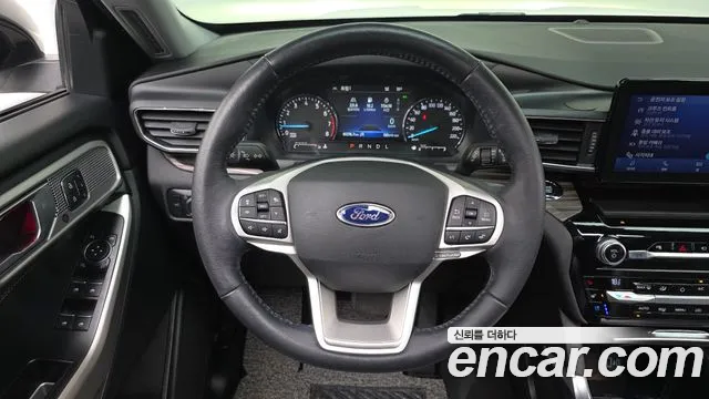 Ford Explorer 2021 — фото 14