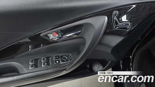 Hyundai Grandeur 2015 — фото 17