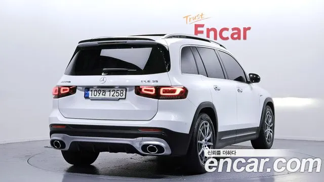 Mercedes-Benz GLB-Class 2023 — фото 2