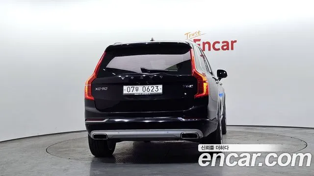 Volvo XC90 2017 — фото 4
