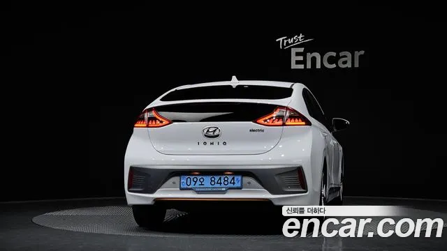 Hyundai Ioniq 2018 — фото 4