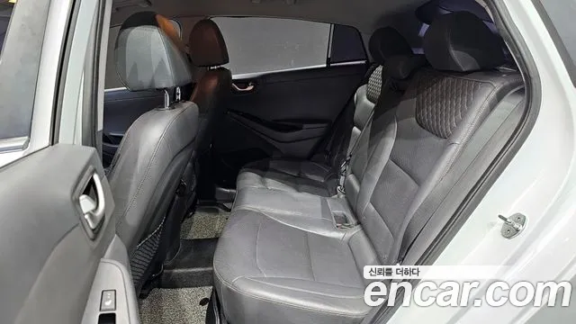 Hyundai Ioniq 2018 — фото 12